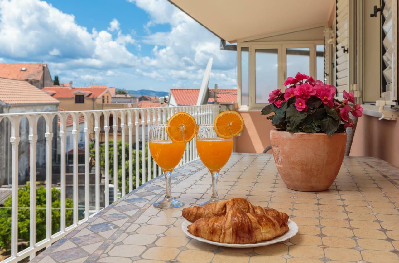 Apartmani Oaza Trogir Eksteriør billede
