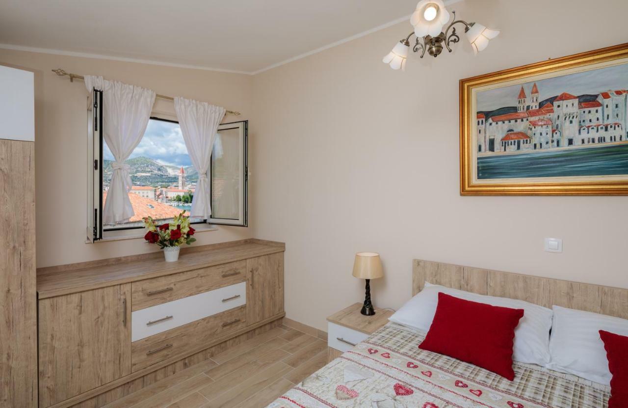 Apartmani Oaza Trogir Eksteriør billede
